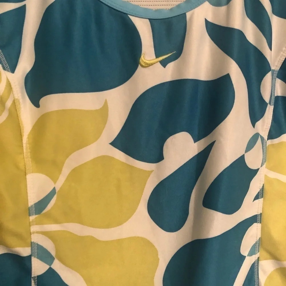 Nike tropical tank dri-fit